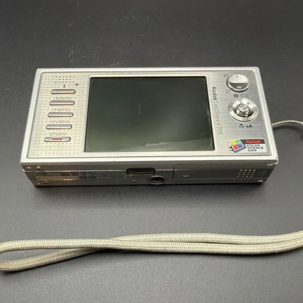 Kodak EasyShare V705 With E45 Lens - PARTS ONLY
